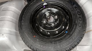 Used 2012 Maruti Suzuki Alto [2010-2013] LXI Petrol Manual tyres SPARE TYRE VIEW