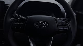 Used 2023 Hyundai Venue S (O) 1.0 Turbo iMT Petrol Manual top_features Airbags