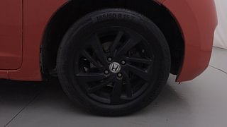 Used 2016 Honda Jazz [2015-2019] V Diesel Diesel Manual tyres RIGHT FRONT TYRE RIM VIEW