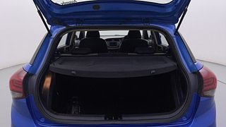 Used 2018 Hyundai Elite i20 [2014-2018] Asta 1.2 (O) Petrol Manual interior DICKY INSIDE VIEW