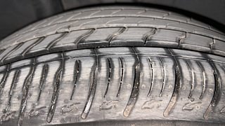 Used 2023 Hyundai Venue S (O) 1.0 Turbo iMT Petrol Manual tyres RIGHT REAR TYRE TREAD VIEW
