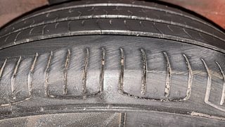 Used 2016 Honda Jazz [2015-2019] V Diesel Diesel Manual tyres RIGHT REAR TYRE TREAD VIEW
