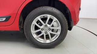 Used 2022 Maruti Suzuki Swift ZXI Petrol Manual tyres LEFT REAR TYRE RIM VIEW