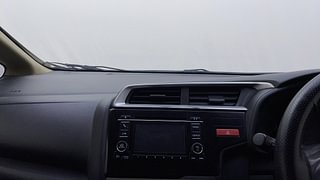 Used 2016 Honda Jazz [2015-2019] V Diesel Diesel Manual top_features Integrated (in-dash) music system