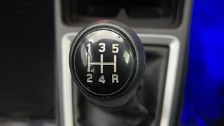 Used 2022 Maruti Suzuki Swift ZXI Petrol Manual interior GEAR  KNOB VIEW