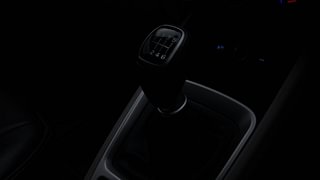 Used 2023 Hyundai Venue S (O) 1.0 Turbo iMT Petrol Manual interior GEAR  KNOB VIEW