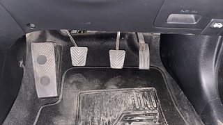 Used 2018 Hyundai Elite i20 [2014-2018] Asta 1.2 (O) Petrol Manual interior PEDALS VIEW