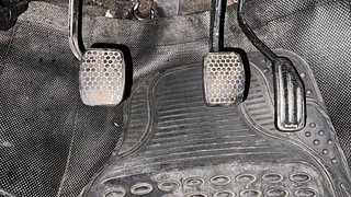 Used 2012 Maruti Suzuki Alto [2010-2013] LXI Petrol Manual interior PEDALS VIEW