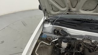 Used 2012 Maruti Suzuki Alto [2010-2013] LXI Petrol Manual engine ENGINE RIGHT SIDE HINGE & APRON VIEW