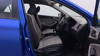 Used 2018 Hyundai Elite i20 [2014-2018] Asta 1.2 (O) Petrol Manual interior RIGHT SIDE FRONT DOOR CABIN VIEW