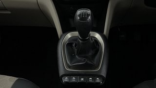 Used 2019 Hyundai New Santro 1.1 Sportz MT Petrol Manual interior GEAR  KNOB VIEW