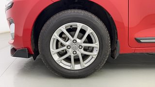 Used 2022 Maruti Suzuki Swift ZXI Petrol Manual tyres LEFT FRONT TYRE RIM VIEW
