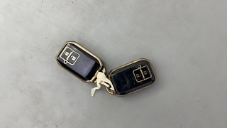 Used 2022 Maruti Suzuki Swift ZXI Petrol Manual extra CAR KEY VIEW