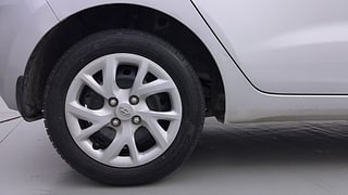 Used 2018 Hyundai Grand i10 [2017-2020] Magna 1.2 Kappa VTVT Petrol Manual tyres RIGHT REAR TYRE RIM VIEW