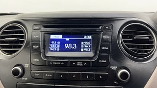 Used 2015 Hyundai Grand i10 [2013-2017] Sportz 1.2 Kappa VTVT Petrol Manual top_features Integrated (in-dash) music system