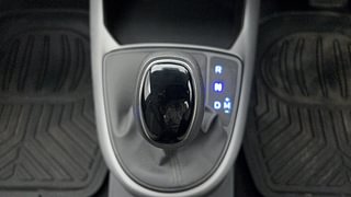 Used 2022 Hyundai Grand i10 Nios Sportz AMT 1.2 Kappa VTVT Petrol Automatic interior GEAR  KNOB VIEW