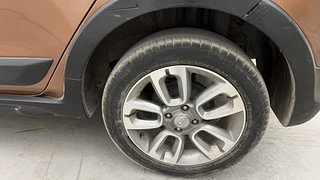 Used 2017 Hyundai i20 Active [2015-2020] 1.2 SX Petrol Manual tyres LEFT REAR TYRE RIM VIEW