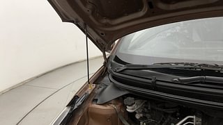 Used 2017 Hyundai i20 Active [2015-2020] 1.2 SX Petrol Manual engine ENGINE RIGHT SIDE HINGE & APRON VIEW