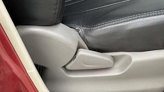 Used 2016 Datsun Redi-GO [2015-2019] T Petrol Manual top_features Seat adjustment