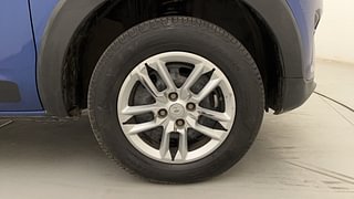 Used 2020 Renault Triber RXT Petrol Manual tyres RIGHT FRONT TYRE RIM VIEW