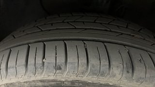 Used 2017 Hyundai i20 Active [2015-2020] 1.2 SX Petrol Manual tyres LEFT FRONT TYRE TREAD VIEW