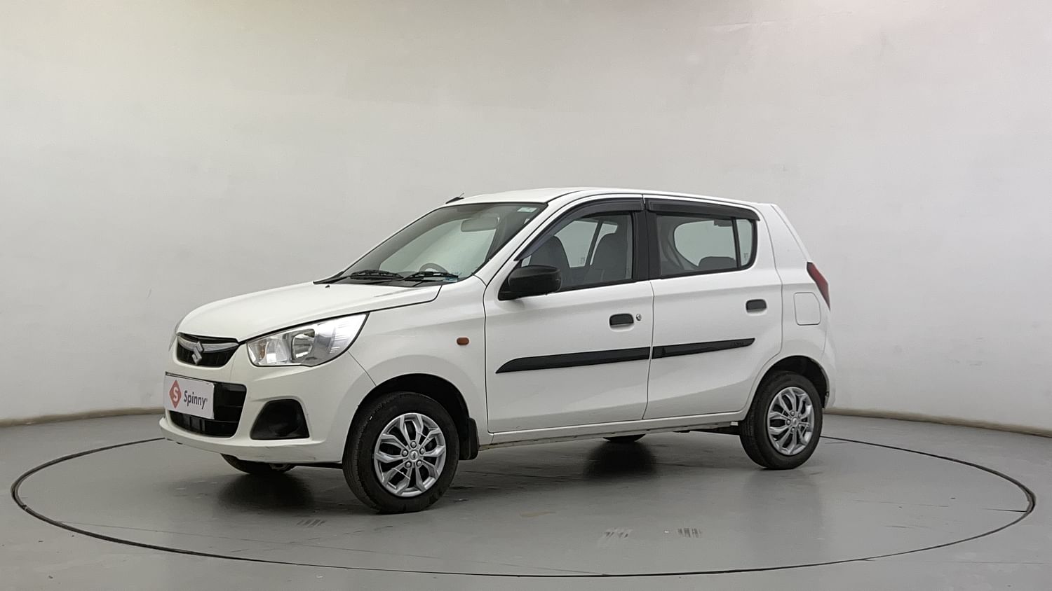 LEFT FRONT CORNER VIEW