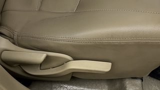 Used 2015 Honda Amaze [2013-2016] 1.2 VX AT i-VTEC Petrol Automatic top_features Driver height adjustable seat
