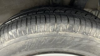 Used 2015 Hyundai Grand i10 [2013-2017] Sportz 1.2 Kappa VTVT Petrol Manual tyres LEFT REAR TYRE TREAD VIEW