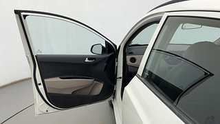 Used 2015 Hyundai Grand i10 [2013-2017] Sportz 1.2 Kappa VTVT Petrol Manual interior LEFT FRONT DOOR OPEN VIEW