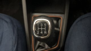 Used 2017 Hyundai i20 Active [2015-2020] 1.2 SX Petrol Manual interior GEAR  KNOB VIEW