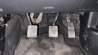Used 2018 Hyundai Grand i10 [2017-2020] Magna 1.2 Kappa VTVT Petrol Manual interior PEDALS VIEW