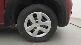 Used 2016 Renault Kwid [2015-2019] RXT Petrol Manual tyres RIGHT FRONT TYRE RIM VIEW