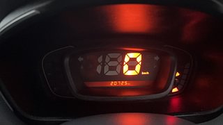 Used 2016 Renault Kwid [2015-2019] RXT Petrol Manual interior CLUSTERMETER VIEW