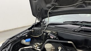 Used 2015 Maruti Suzuki Alto K10 [2014-2019] VXi Petrol Manual engine ENGINE RIGHT SIDE HINGE & APRON VIEW