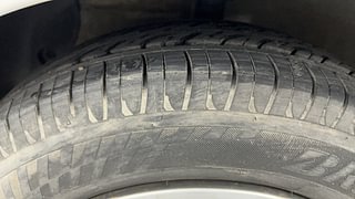 Used 2015 Hyundai Grand i10 [2013-2017] Sportz 1.2 Kappa VTVT Petrol Manual tyres LEFT FRONT TYRE TREAD VIEW