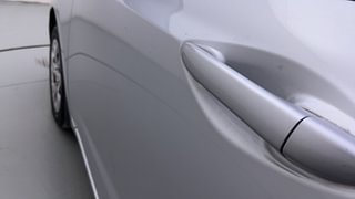 Used 2018 Hyundai Grand i10 [2017-2020] Magna 1.2 Kappa VTVT Petrol Manual dents MINOR SCRATCH