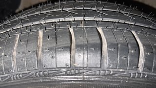 Used 2018 Hyundai Grand i10 [2017-2020] Magna 1.2 Kappa VTVT Petrol Manual tyres LEFT FRONT TYRE TREAD VIEW