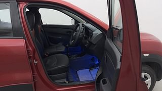 Used 2016 Renault Kwid [2015-2019] RXT Petrol Manual interior RIGHT SIDE FRONT DOOR CABIN VIEW