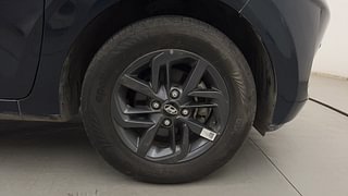 Used 2022 Hyundai Grand i10 Nios Sportz AMT 1.2 Kappa VTVT Petrol Automatic tyres RIGHT FRONT TYRE RIM VIEW