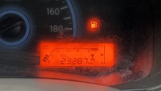 Used 2016 Datsun Redi-GO [2015-2019] T Petrol Manual top_features Digital Tachometer