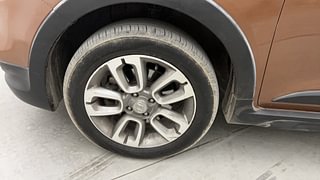 Used 2017 Hyundai i20 Active [2015-2020] 1.2 SX Petrol Manual tyres LEFT FRONT TYRE RIM VIEW