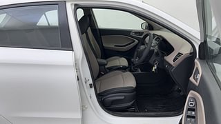 Used 2017 Hyundai Elite i20 [2014-2018] Sportz 1.2 CNG (Outside fitted) Petrol+cng Manual interior RIGHT SIDE FRONT DOOR CABIN VIEW