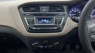 Used 2017 Hyundai Elite i20 [2014-2018] Sportz 1.2 CNG (Outside fitted) Petrol+cng Manual interior MUSIC SYSTEM & AC CONTROL VIEW