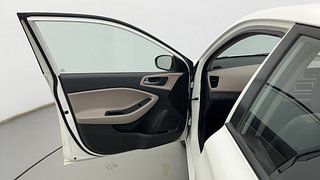 Used 2017 Hyundai Elite i20 [2014-2018] Sportz 1.2 CNG (Outside fitted) Petrol+cng Manual interior LEFT FRONT DOOR OPEN VIEW
