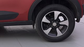 Used 2020 Tata Nexon [2017-2020] XZA Plus AMT Petrol Petrol Automatic tyres LEFT REAR TYRE RIM VIEW