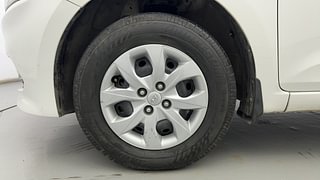 Used 2017 Hyundai Elite i20 [2014-2018] Sportz 1.2 CNG (Outside fitted) Petrol+cng Manual tyres LEFT FRONT TYRE RIM VIEW
