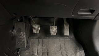 Used 2015 Hyundai Elite i20 [2014-2018] Asta 1.2 Petrol Manual interior PEDALS VIEW