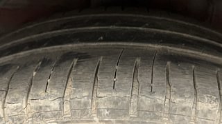 Used 2015 Hyundai Elite i20 [2014-2018] Asta 1.2 Petrol Manual tyres RIGHT REAR TYRE TREAD VIEW
