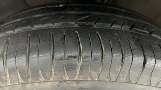 Used 2017 Hyundai Elite i20 [2014-2018] Sportz 1.2 CNG (Outside fitted) Petrol+cng Manual tyres LEFT FRONT TYRE TREAD VIEW