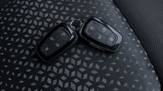 Used 2020 Tata Nexon [2017-2020] XZA Plus AMT Petrol Petrol Automatic extra CAR KEY VIEW